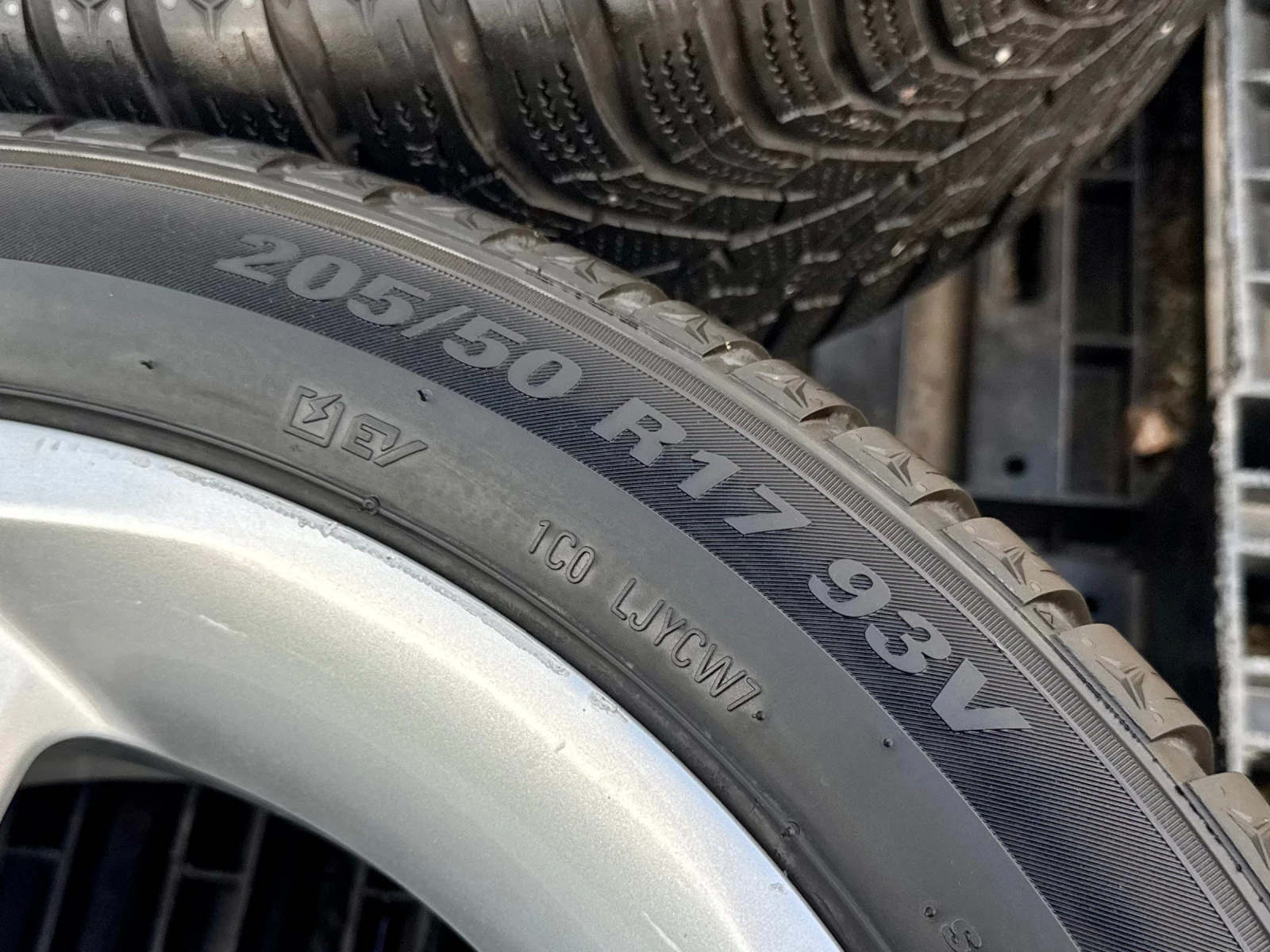 Гуми с джанти Kumho 205/50R17, снимка 17 - Гуми и джанти - 54778723