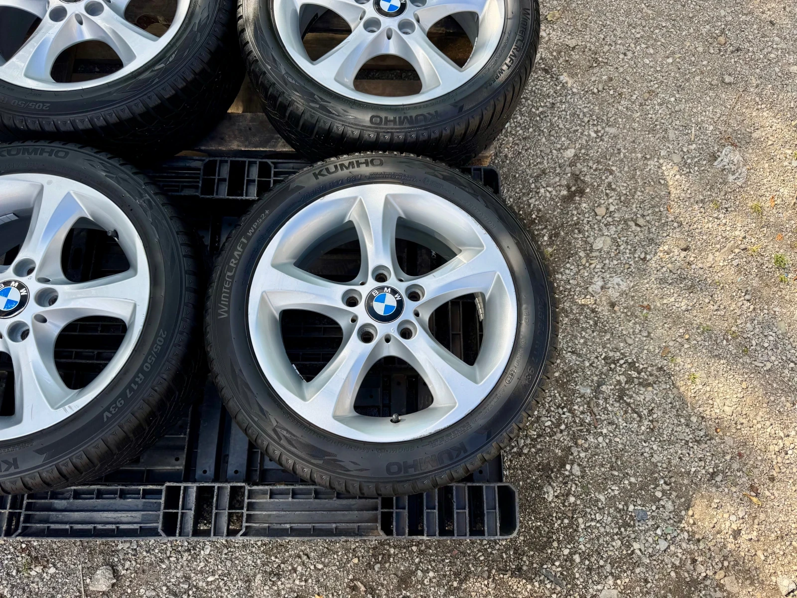Гуми с джанти Kumho 205/50R17, снимка 4 - Гуми и джанти - 54778723