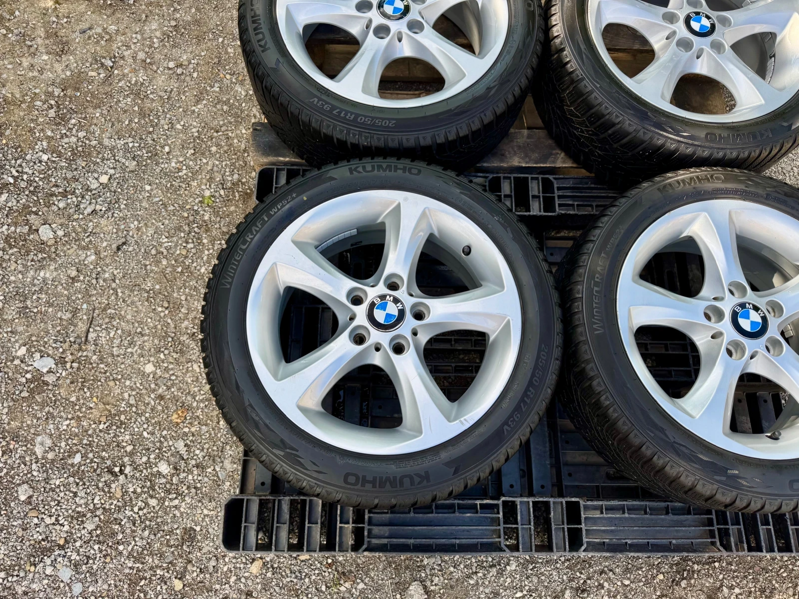 Гуми с джанти Kumho 205/50R17, снимка 5 - Гуми и джанти - 54778723