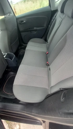 Seat Leon Хечбек, снимка 14
