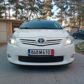 Toyota Auris 2.0 126к.Face, снимка 1