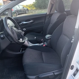 Toyota Auris 2.0 126к.Face, снимка 8