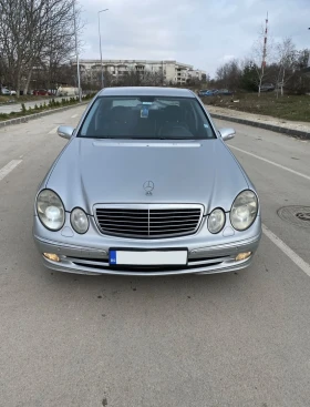  Mercedes-Benz E 320