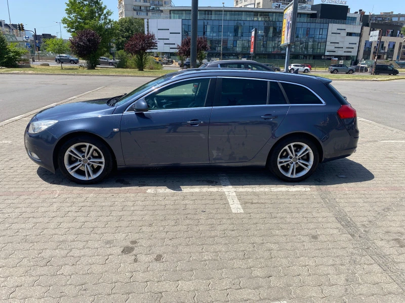 Opel Insignia 1.6Turbo Sport Tourer, снимка 3 - Автомобили и джипове - 46828254