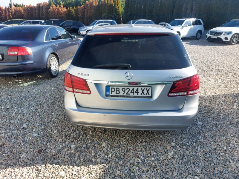 Mercedes-Benz E 220 2.2 CDI BLUETEC, снимка 4 - Автомобили и джипове - 48154796