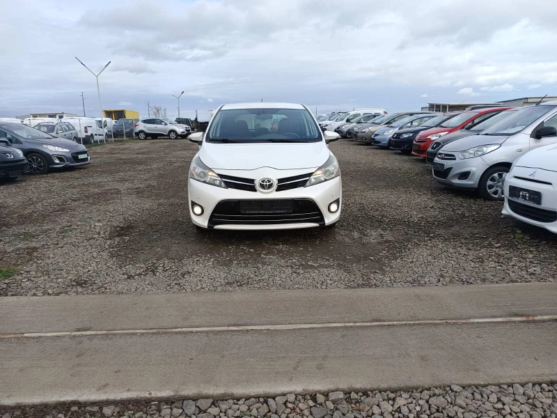 Toyota Corolla verso 1.6d4d, снимка 1 - Автомобили и джипове - 48278868