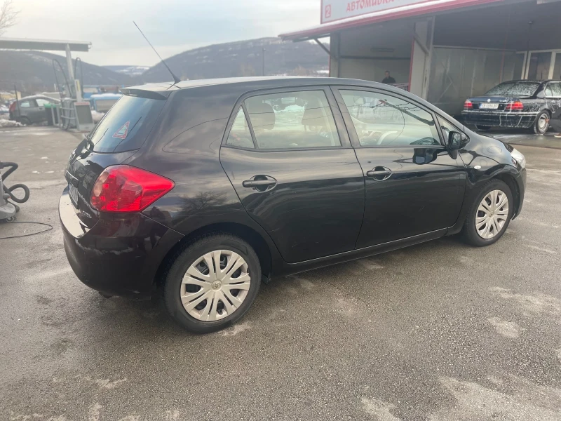 Toyota Auris 2.0 D4D, снимка 7 - Автомобили и джипове - 48474035