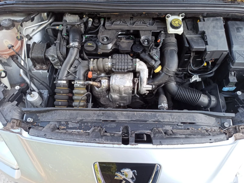 Peugeot 308 1.6 HDI, снимка 10 - Автомобили и джипове - 51381882