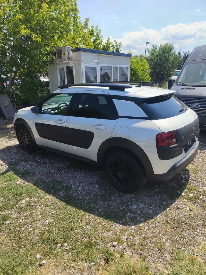 Citroen C4 Cactus 1.2 PureTech, снимка 8 - Автомобили и джипове - 50765642
