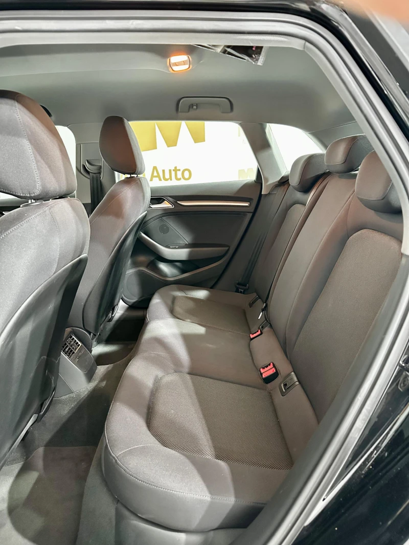Audi A3 Sportback* 30 TFSi* Navi* Подгрев, снимка 9 - Автомобили и джипове - 51536124