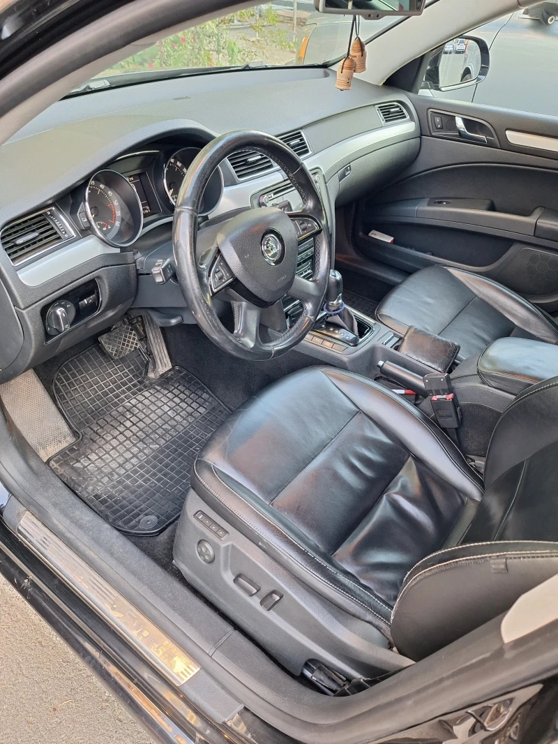 Skoda Superb 2.0 TDI  DSG facelift, снимка 6 - Автомобили и джипове - 52544828