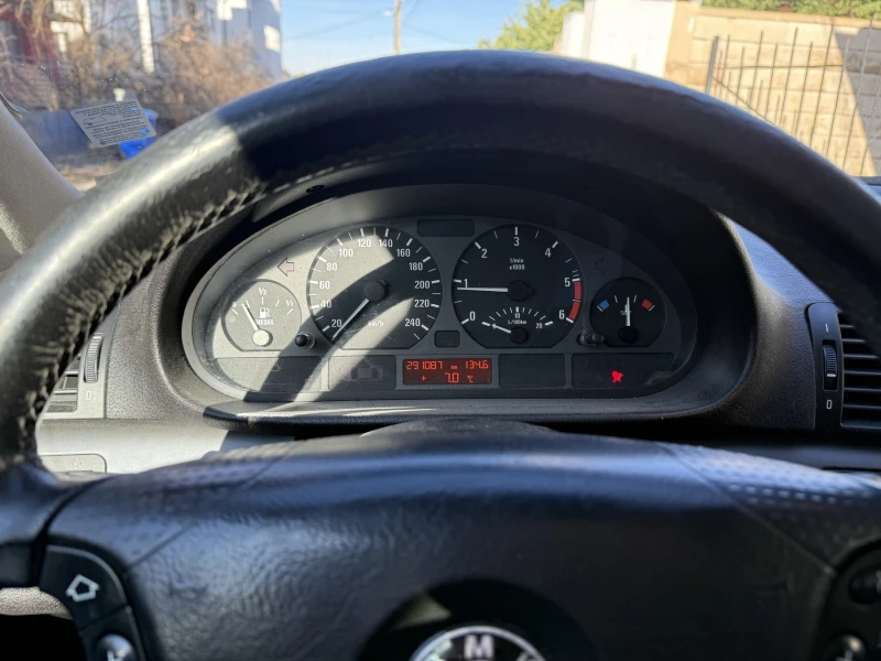 BMW 320 E46, снимка 12 - Автомобили и джипове - 53111535