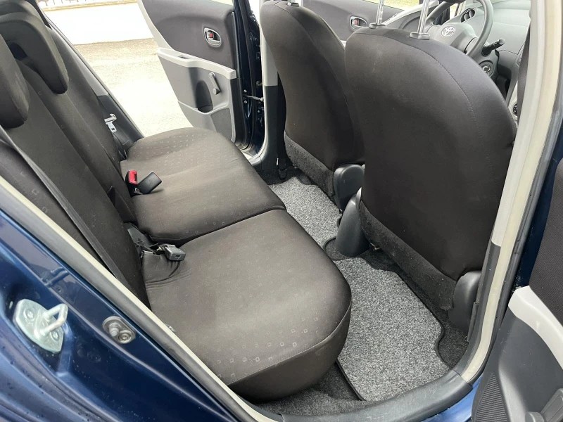 Toyota Yaris 1.0I 69кс EURO 4 ГАЗ КЛИМАТИК ВНОС ИТАЛИЯ, снимка 10 - Автомобили и джипове - 53394906