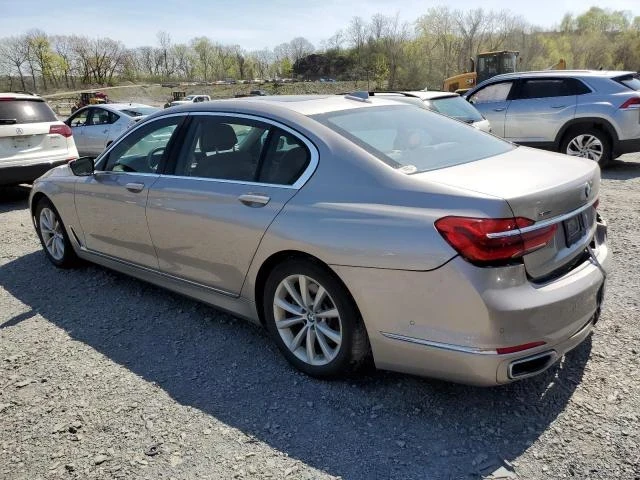 BMW 740  - изображение 5