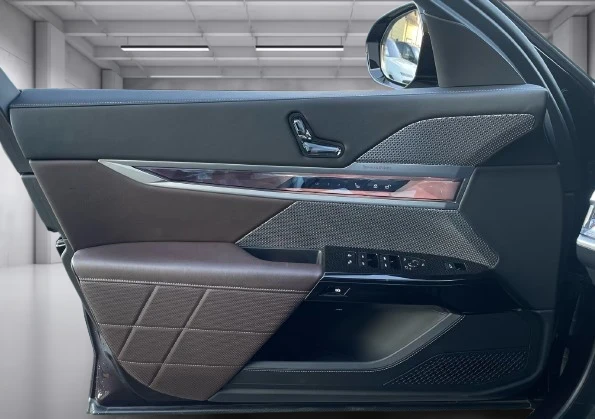 BMW i7 M70 xDrive = Shadow Line = �������� | Mobile.bg � ����������� 3