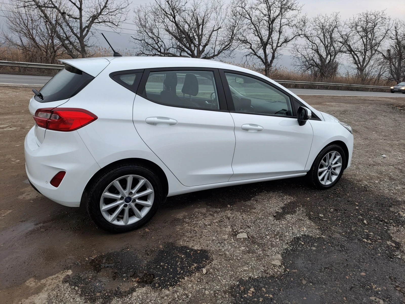 Ford Fiesta 1.5  TDCI - изображение 7