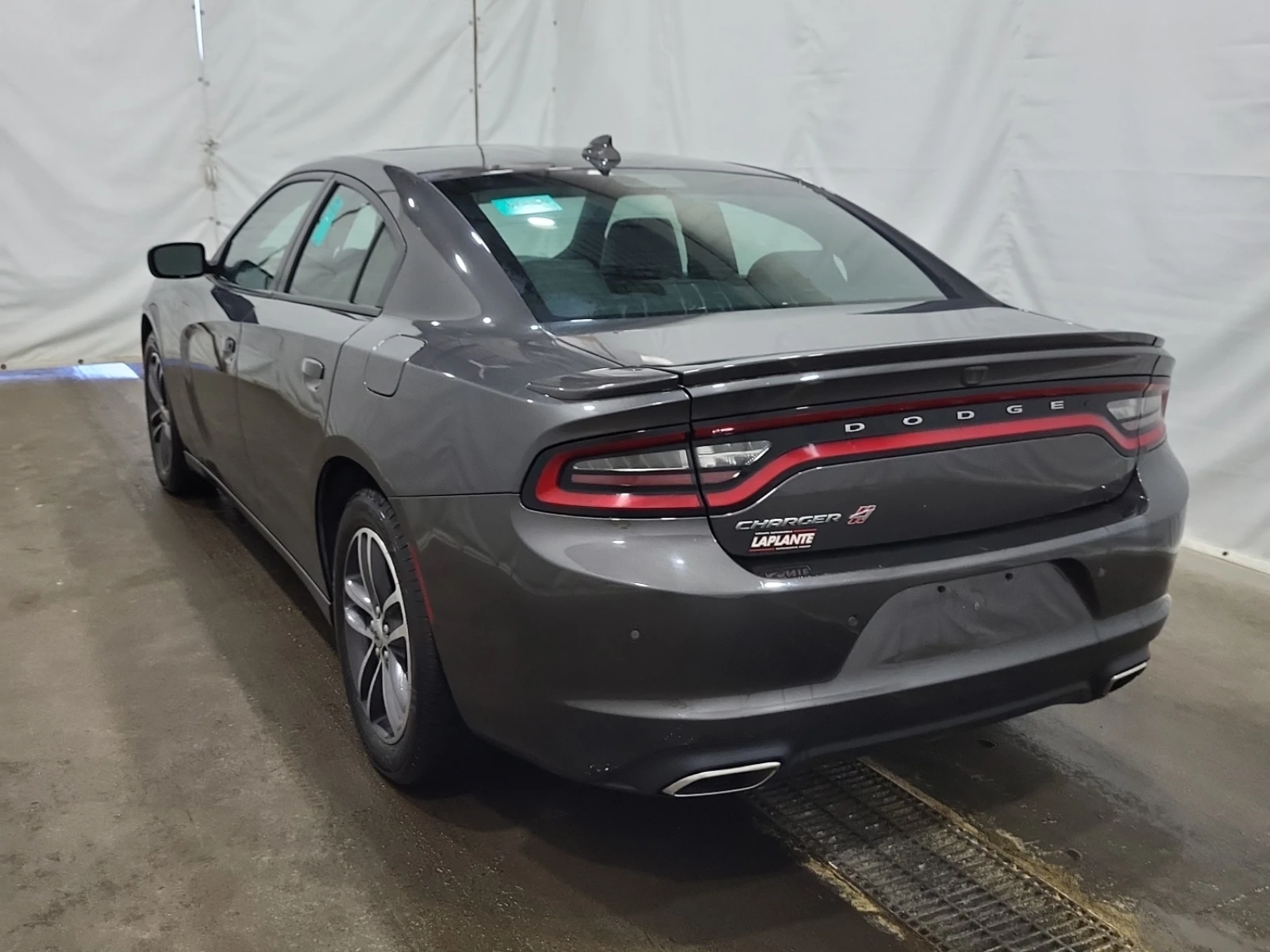 Dodge Charger * SXT * CARFAX * ВЪЗМОЖНОСТ ЗА ФИНАНСИРАНЕ - изображение 7
