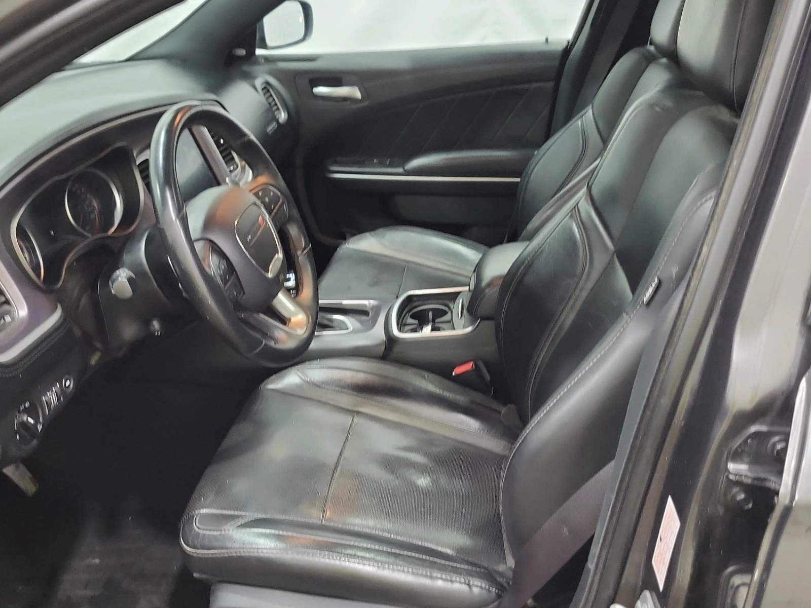 Dodge Charger * SXT * CARFAX * ВЪЗМОЖНОСТ ЗА ФИНАНСИРАНЕ - изображение 8