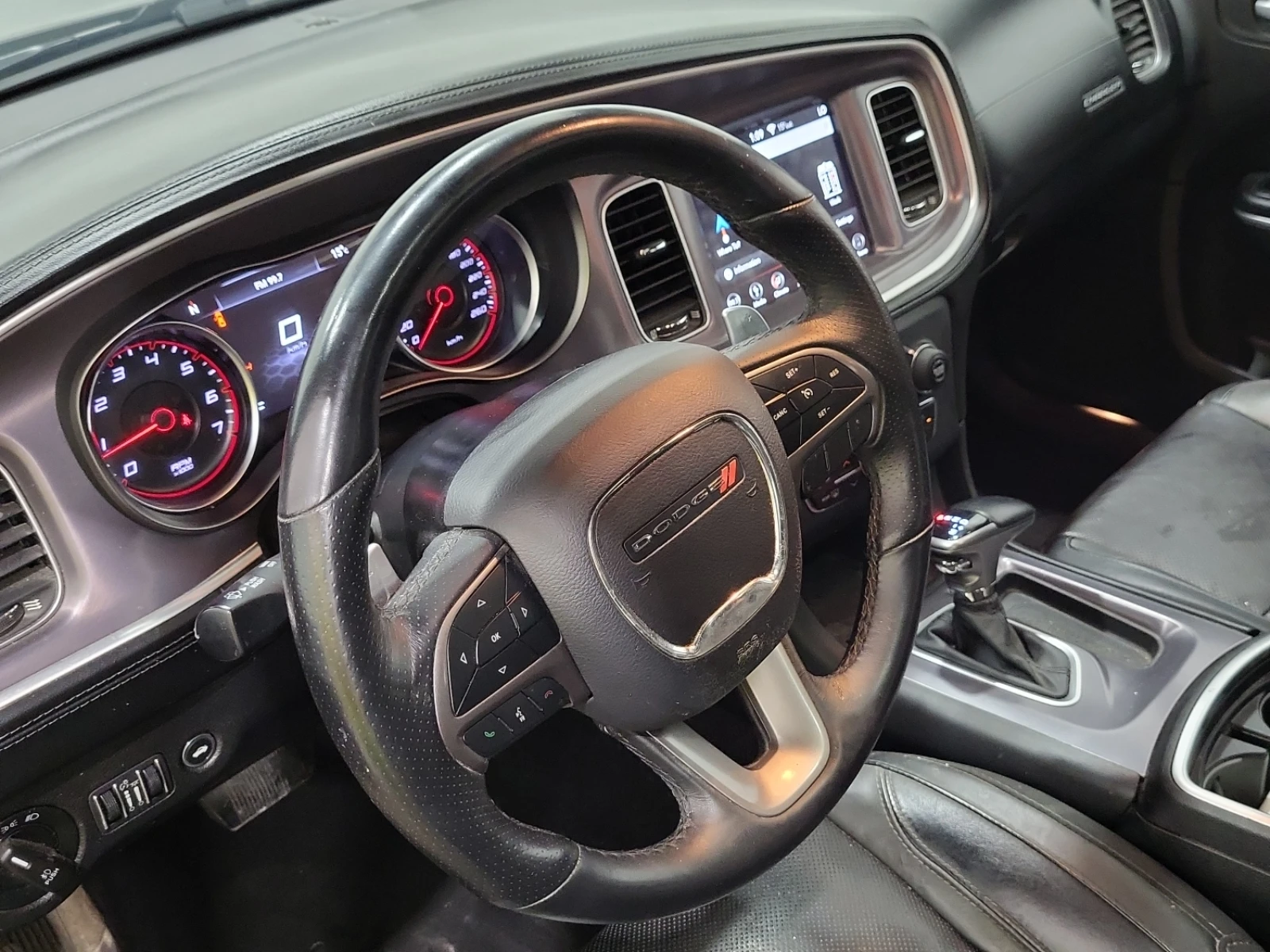 Dodge Charger * SXT * CARFAX * ВЪЗМОЖНОСТ ЗА ФИНАНСИРАНЕ - изображение 9