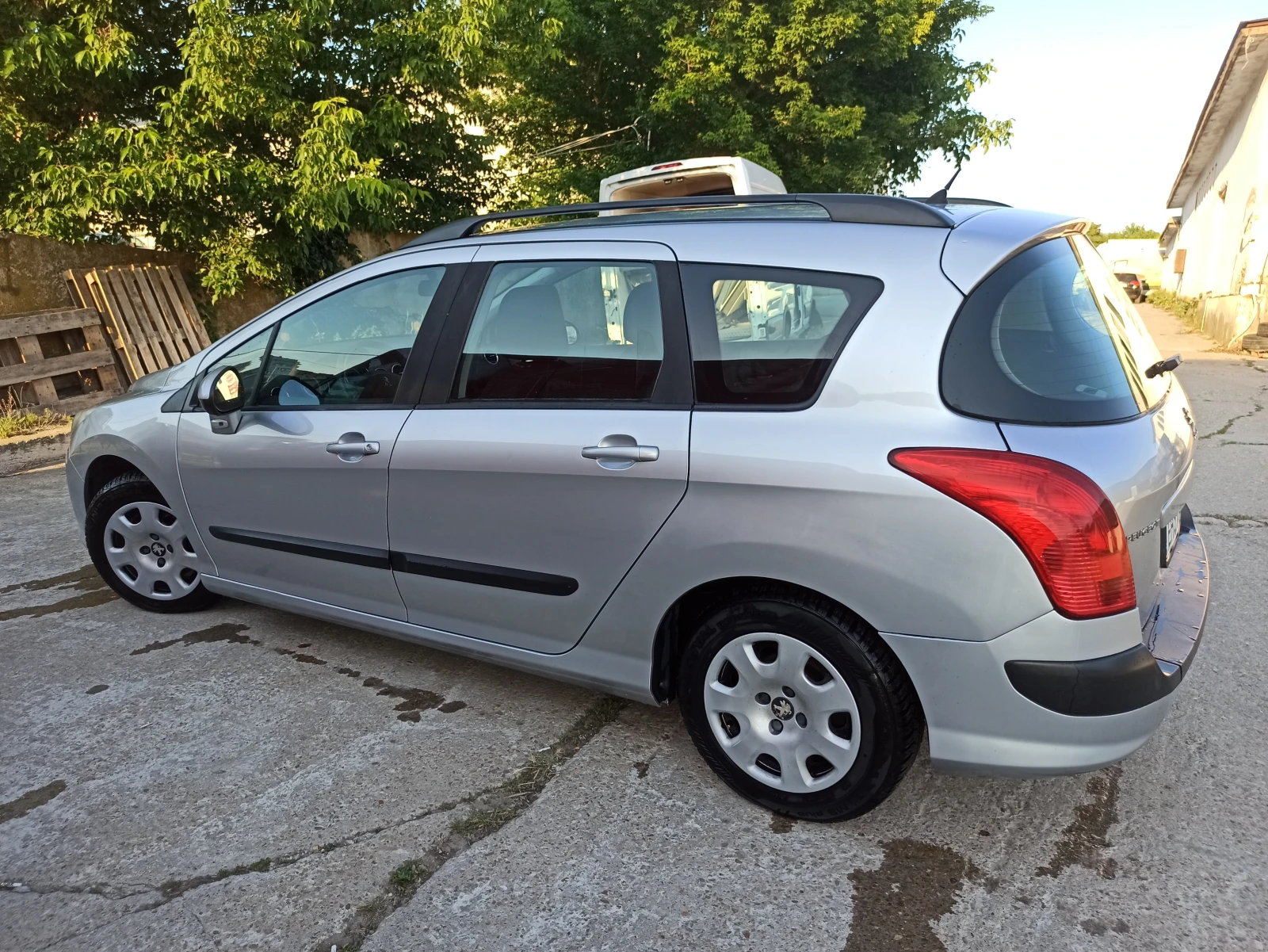 Peugeot 308 1.6 HDI - изображение 8