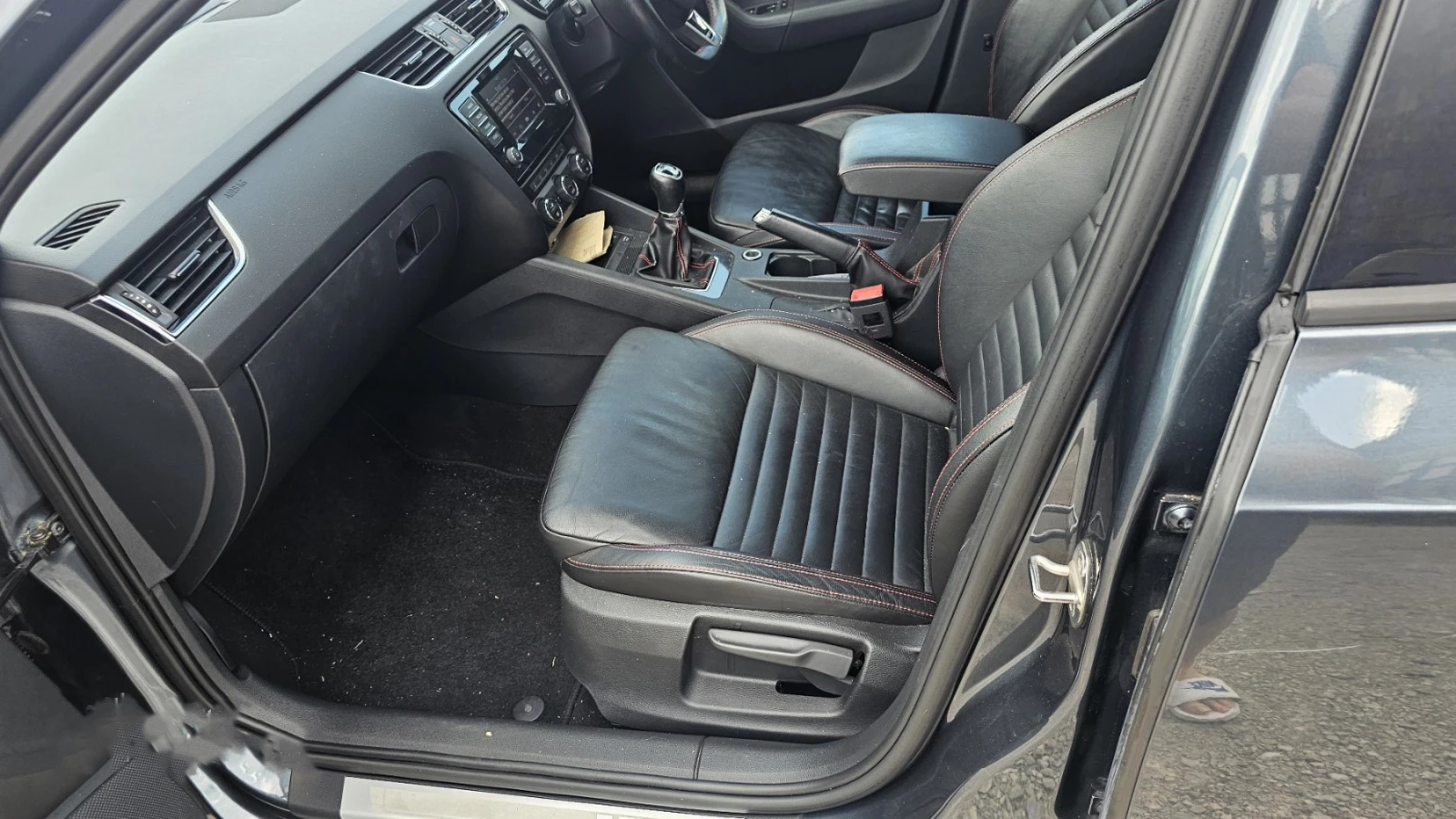 Skoda Octavia VRS 2.0 TDI, снимка 6 - Автомобили и джипове - 52473140