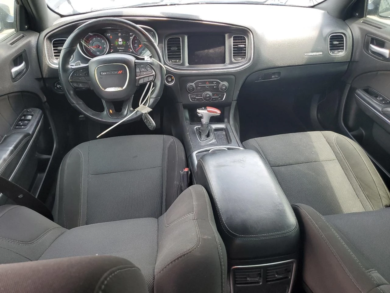 Dodge Charger R/T - изображение 8