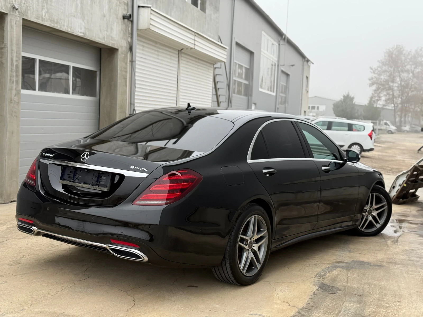 Mercedes-Benz S 400 4Matic - изображение 9