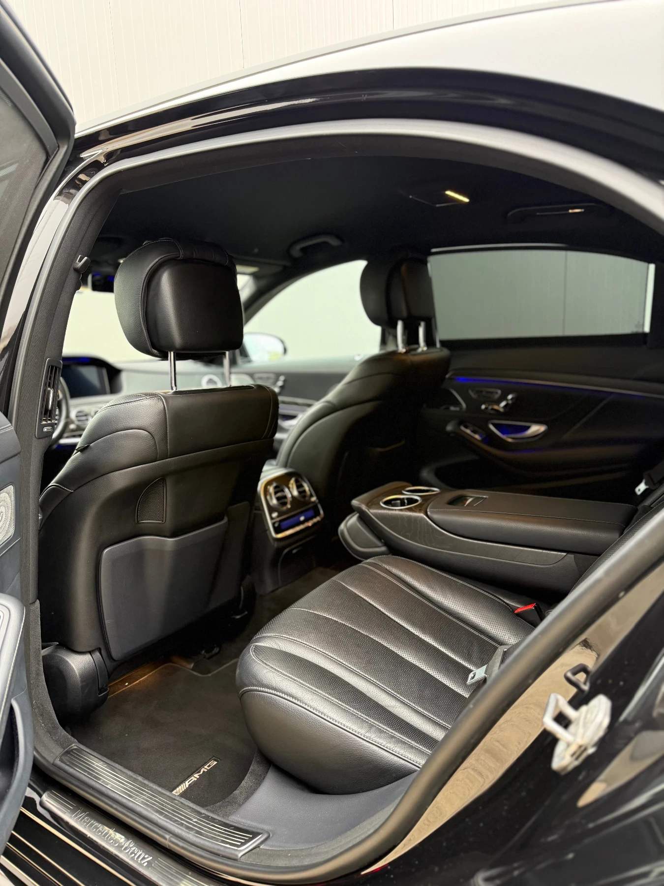 Mercedes-Benz S 400 4Matic - изображение 8