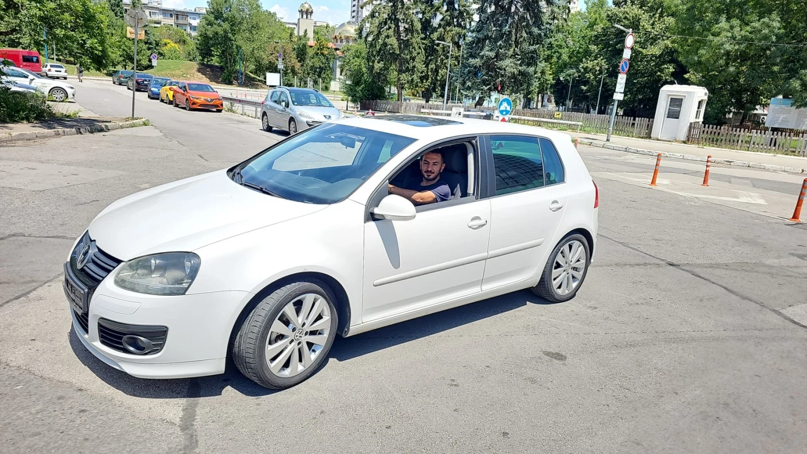 VW Golf, снимка 9 - Автомобили и джипове - 53624700