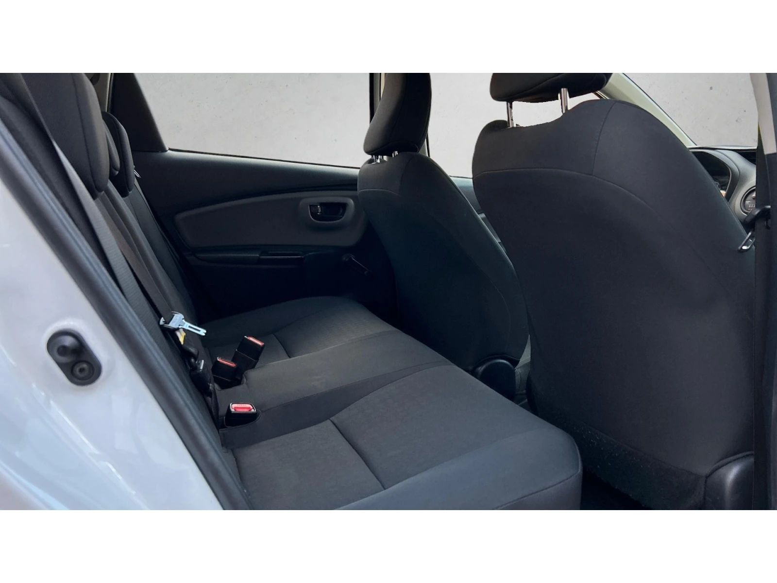 Toyota Yaris 1.5 HSD, Месечна вноска от 222   - изображение 10