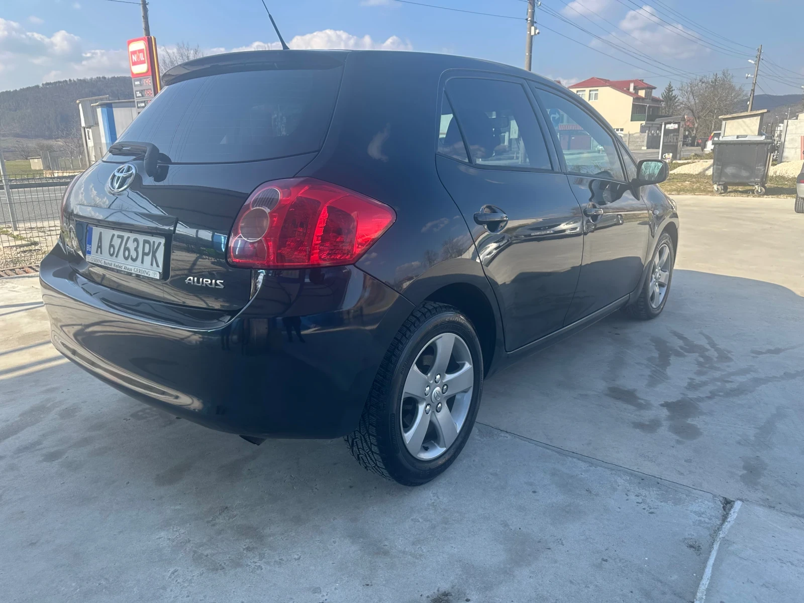 Toyota Auris, снимка 6 - Автомобили и джипове - 53850356