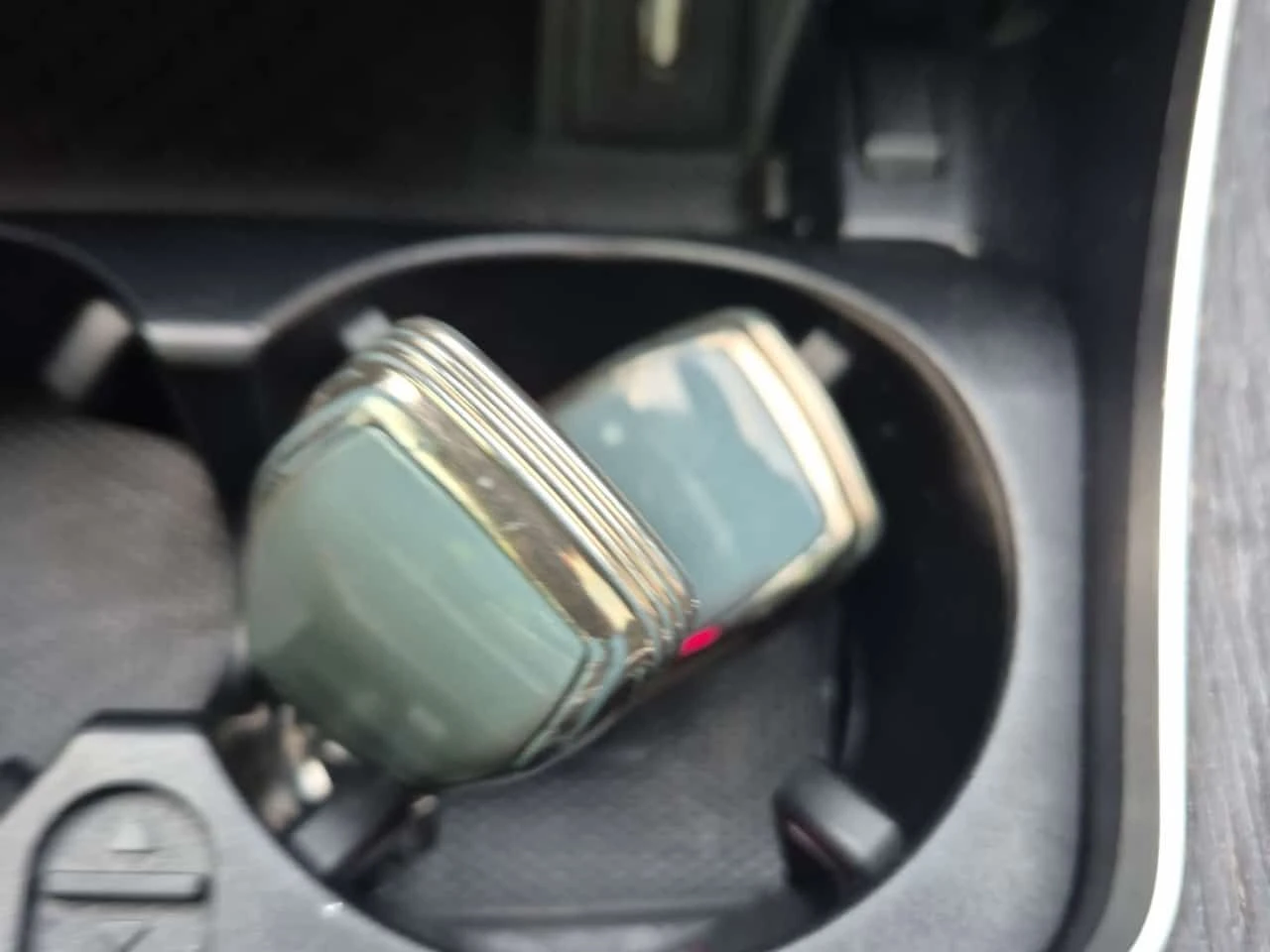 Mercedes-Benz C 300 * CARFAX * ЦЕНА ДО БГ, снимка 8 - Автомобили и джипове - 54113277