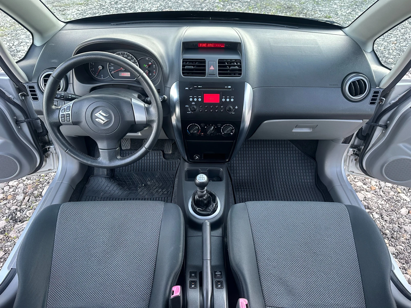 Suzuki SX4 1.9DDIS 120kc, снимка 10 - Автомобили и джипове - 54125860