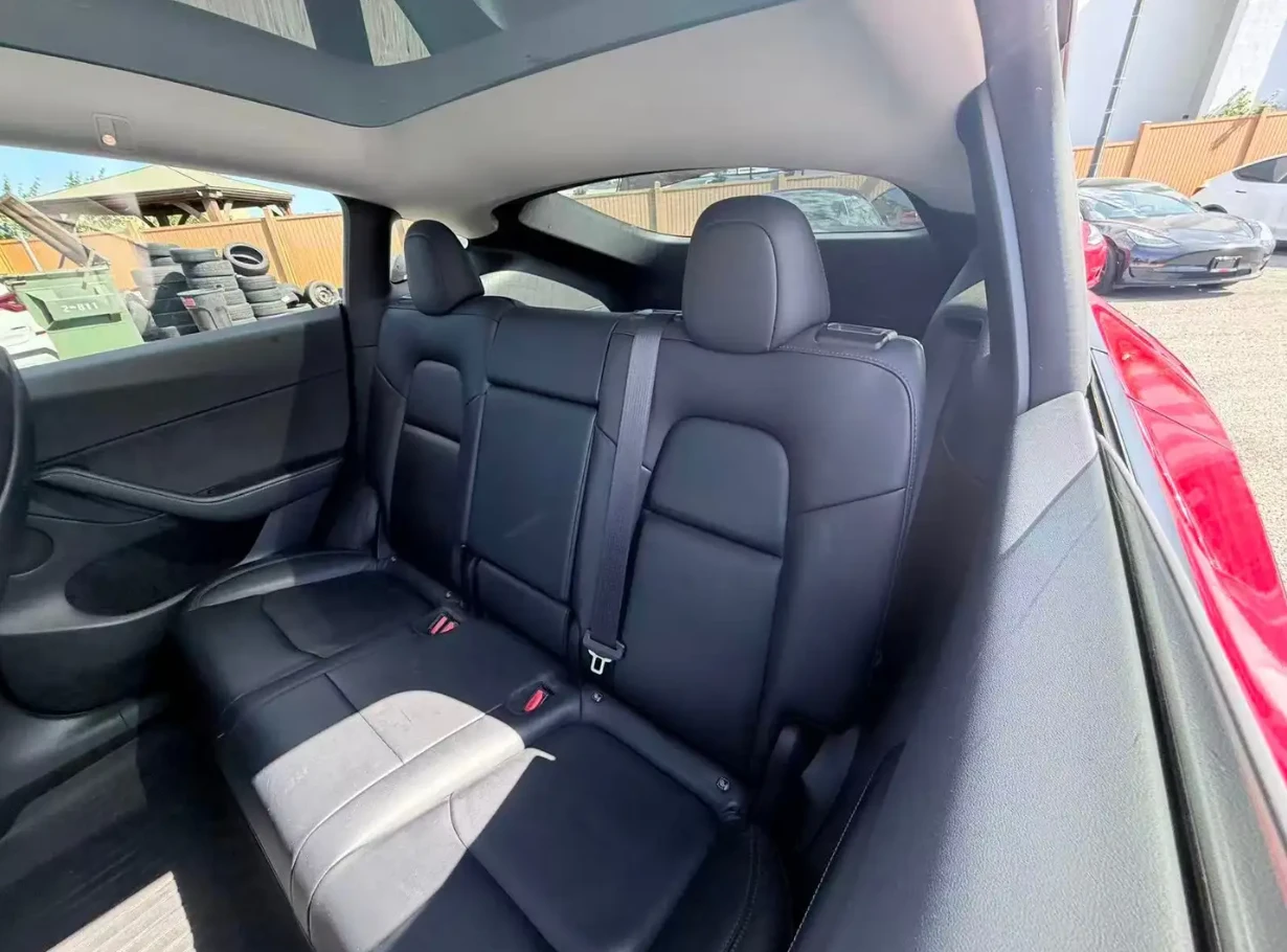 Tesla Model Y 2022 Tesla Model Y Long Range AWD, снимка 13 - Автомобили и джипове - 54865665