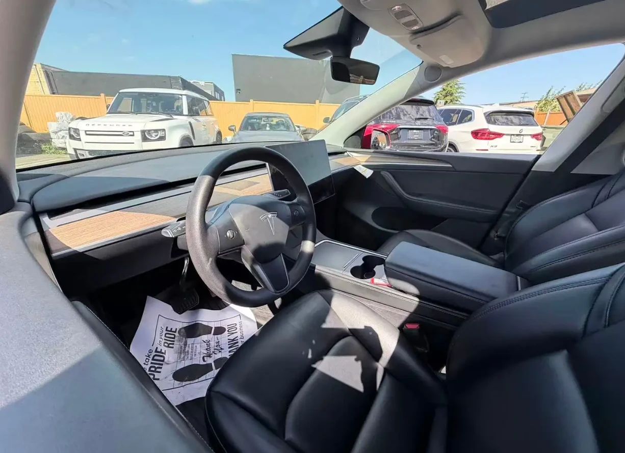Tesla Model Y 2022 Tesla Model Y Long Range AWD, снимка 9 - Автомобили и джипове - 54865665