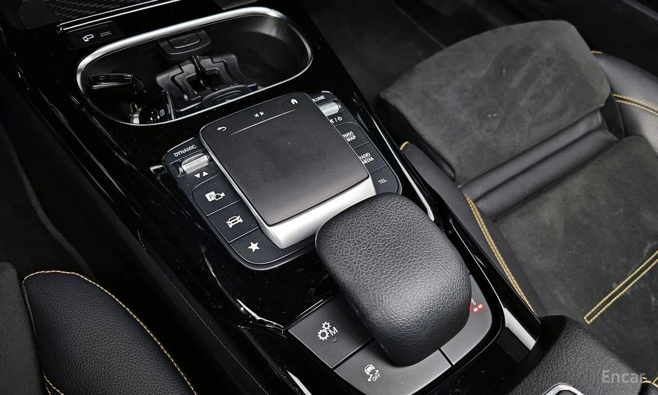 Mercedes-Benz CLA 45 AMG S* 4MATIC* CARBON* HEAD UP* ПОДГРЕВ* КАМЕРА* HUD, снимка 15 - Автомобили и джипове - 55084693