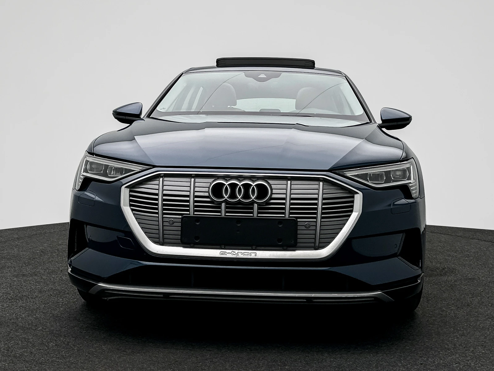 Audi E-Tron  55 Advanced - Quattro , снимка 2 - Автомобили и джипове - 55152946