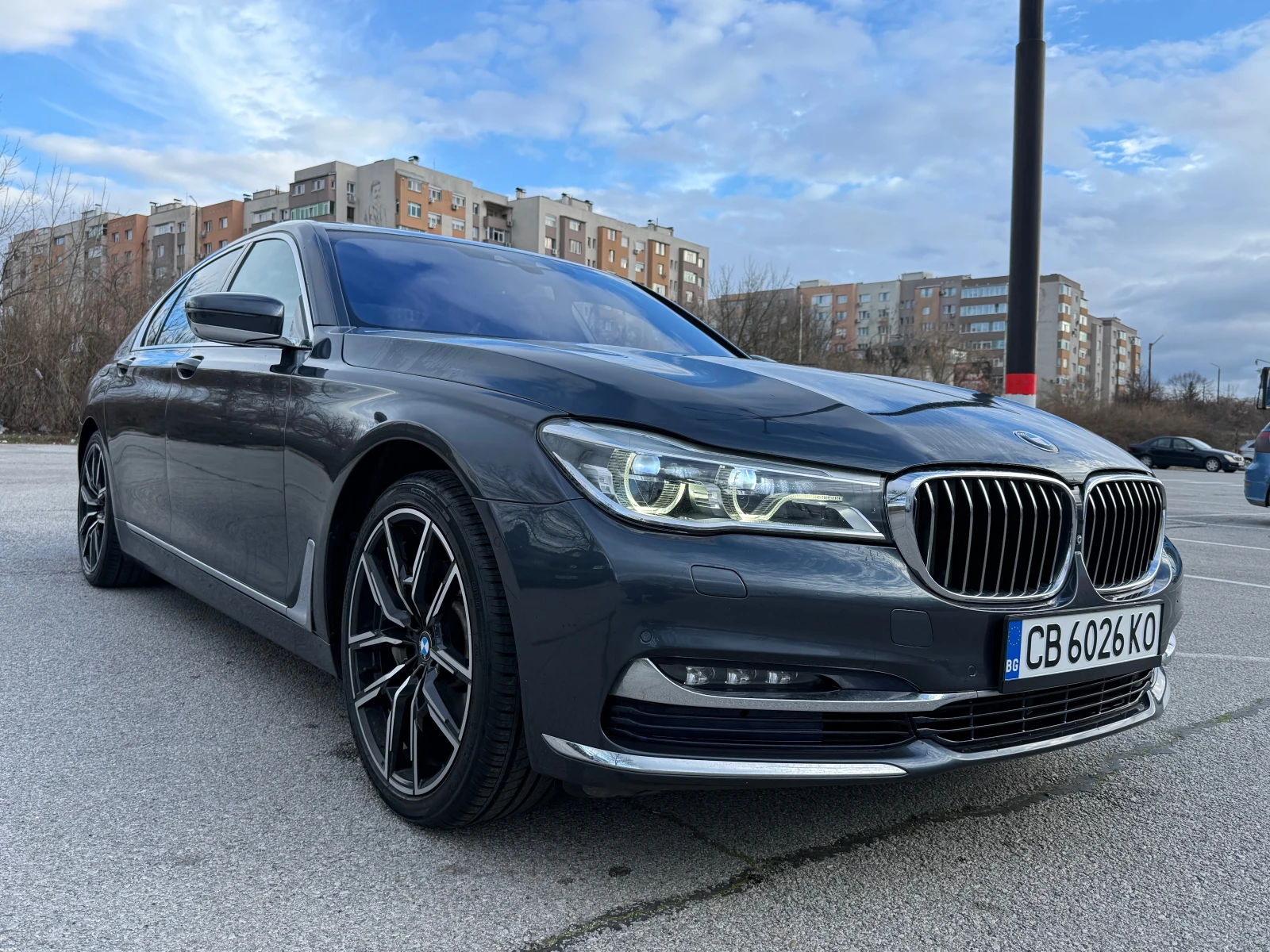 BMW 730 730 , снимка 2 - Автомобили и джипове - 55840755