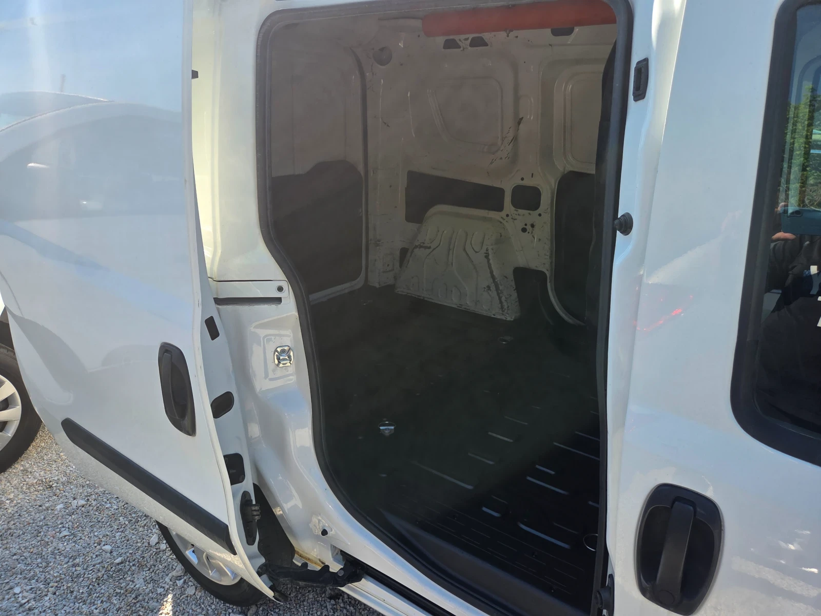 Opel Combo 1.6TDi/EURO 6B/АС/ИТАЛИЯ!!!, снимка 10 - Автомобили и джипове - 55266652