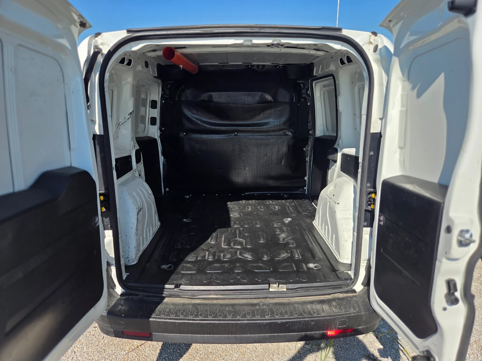 Opel Combo 1.6TDi/EURO 6B/АС/ИТАЛИЯ!!!, снимка 11 - Автомобили и джипове - 55266652