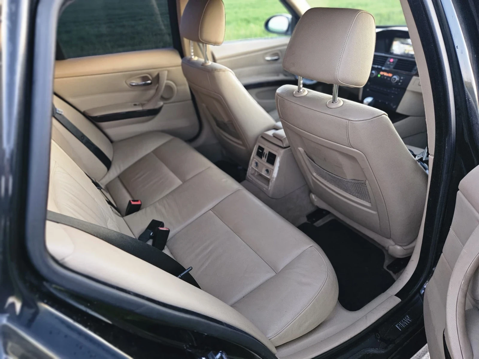 BMW 330, снимка 9 - Автомобили и джипове - 55408546