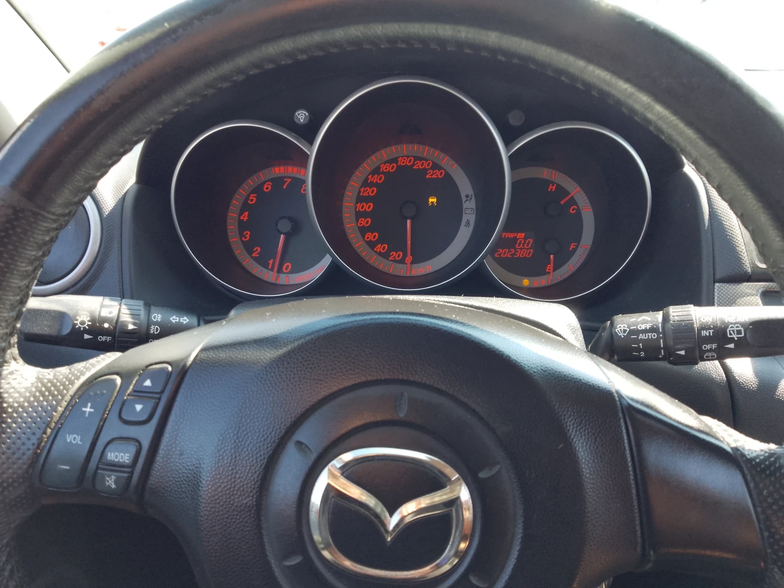Mazda 3, снимка 10 - Автомобили и джипове - 55472820