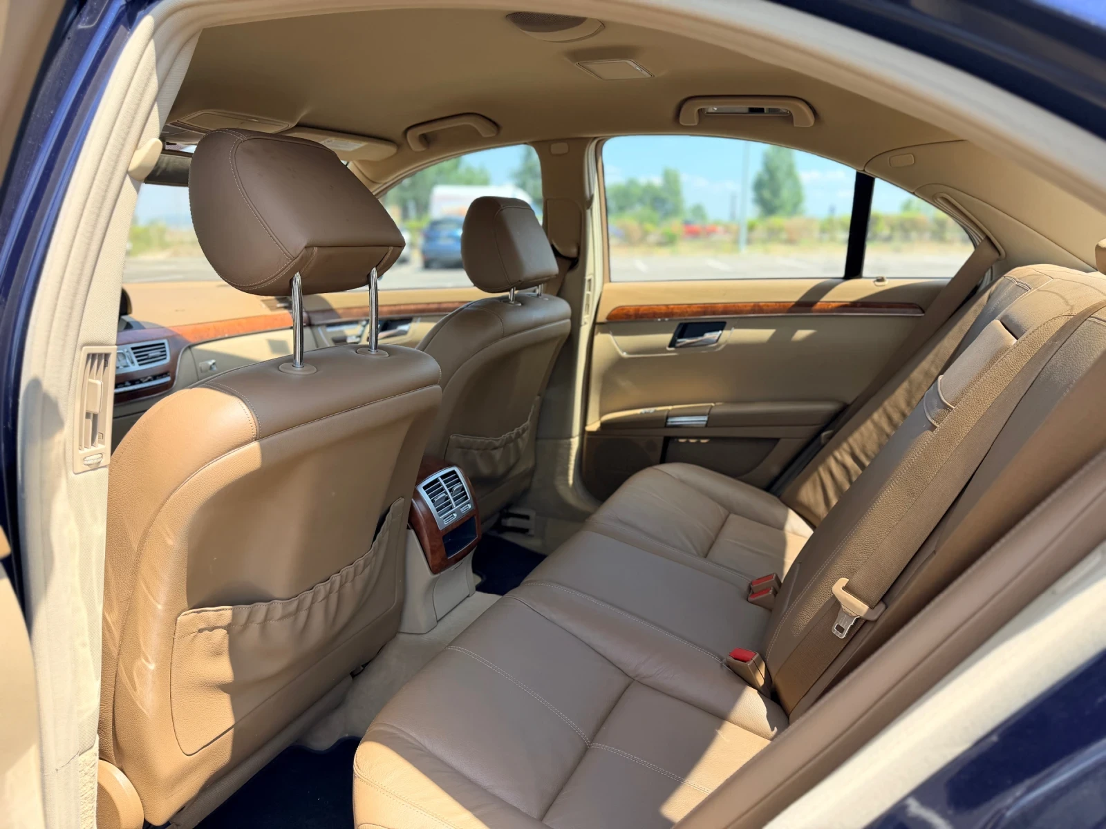 Mercedes-Benz S 500 бензин-Лизинг през Уникредит , снимка 14 - Автомобили и джипове - 55584945