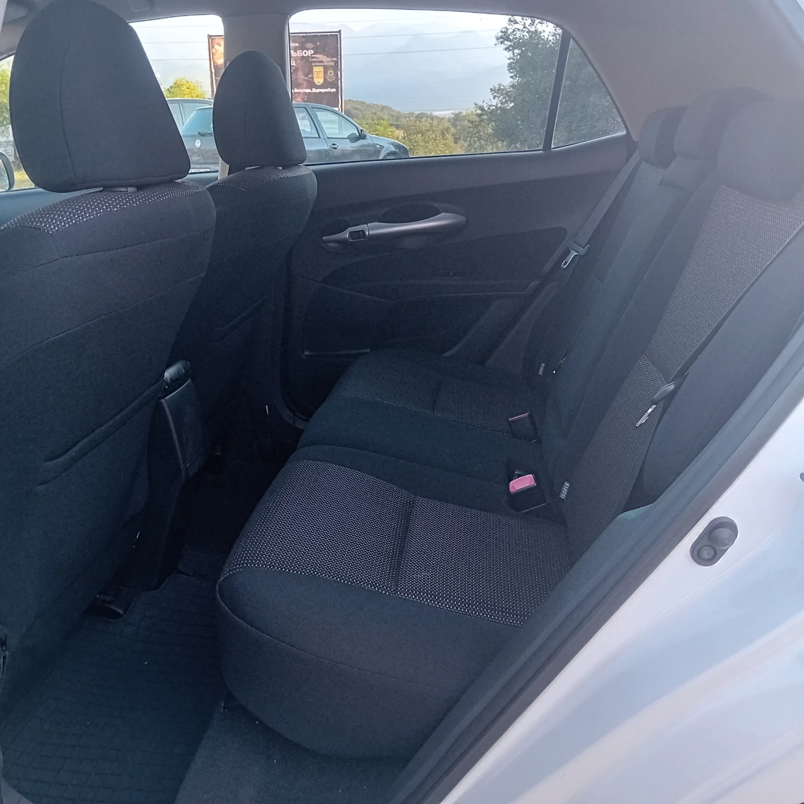 Toyota Auris 2.0 126к.Face, снимка 9 - Автомобили и джипове - 55630396