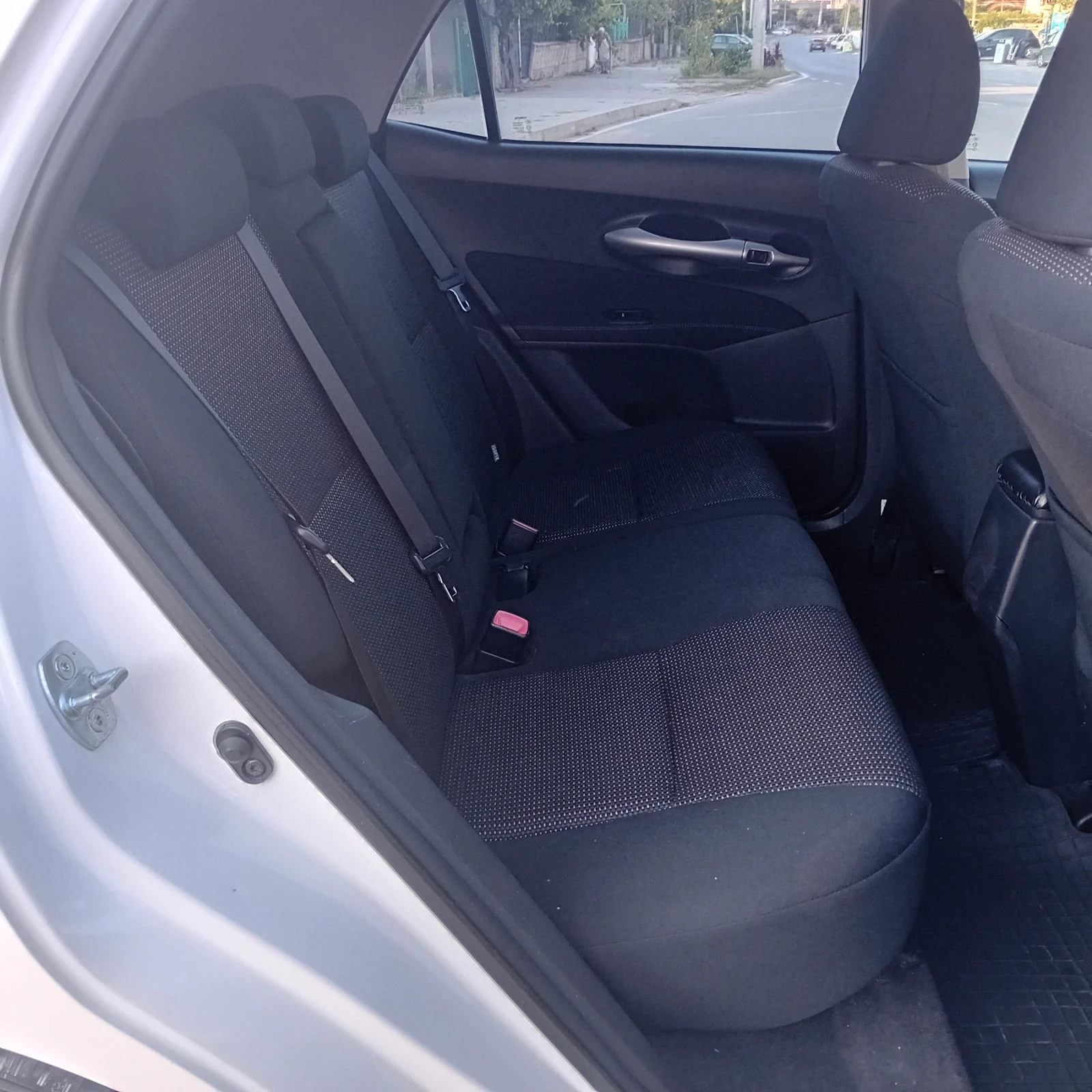 Toyota Auris 2.0 126к.Face, снимка 10 - Автомобили и джипове - 55630396