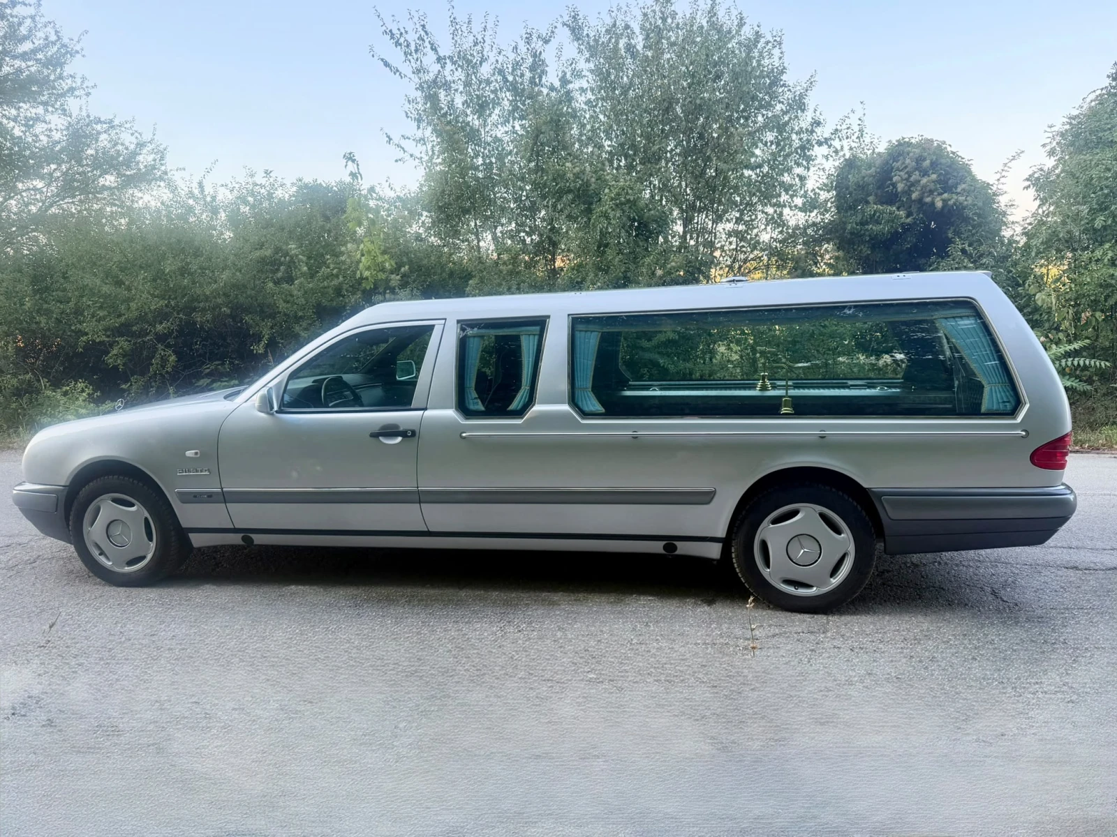 Mercedes-Benz E 250 Pilato medio , снимка 2 - Автомобили и джипове - 55658412
