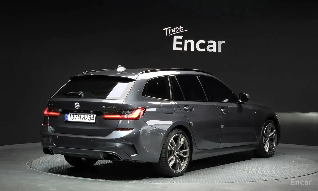 BMW 340 M340i xDrive Touring * 360* ПАНОРАМА* АВТОКРЕДИТ* , снимка 2 - Автомобили и джипове - 55939819