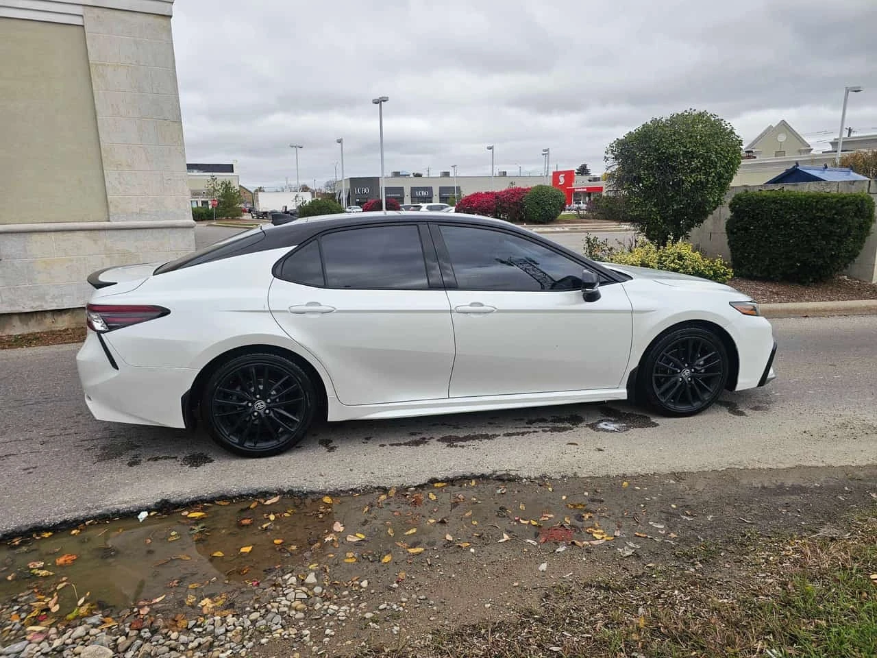 Toyota Camry XSE Auto AWD * CARFAX * ��� ������������ ������ | Mobile.bg � ����������� 3