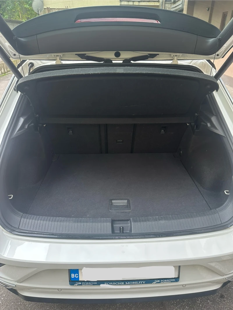 VW T-Roc 2.0 TSI R-Line, снимка 9 - Автомобили и джипове - 52395301
