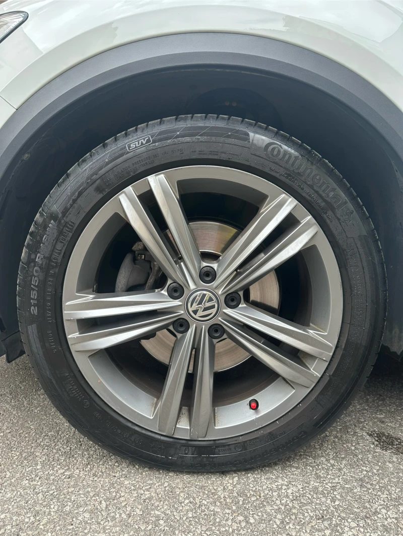 VW T-Roc 2.0 TSI R-Line, снимка 14 - Автомобили и джипове - 52395301